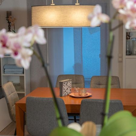 #3 Bequemes Zimmer Mit Pool Und Garten Memmingen Buitenkant foto