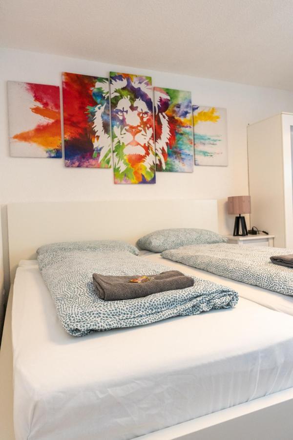 #3 Bequemes Zimmer Mit Pool Und Garten Memmingen Buitenkant foto
