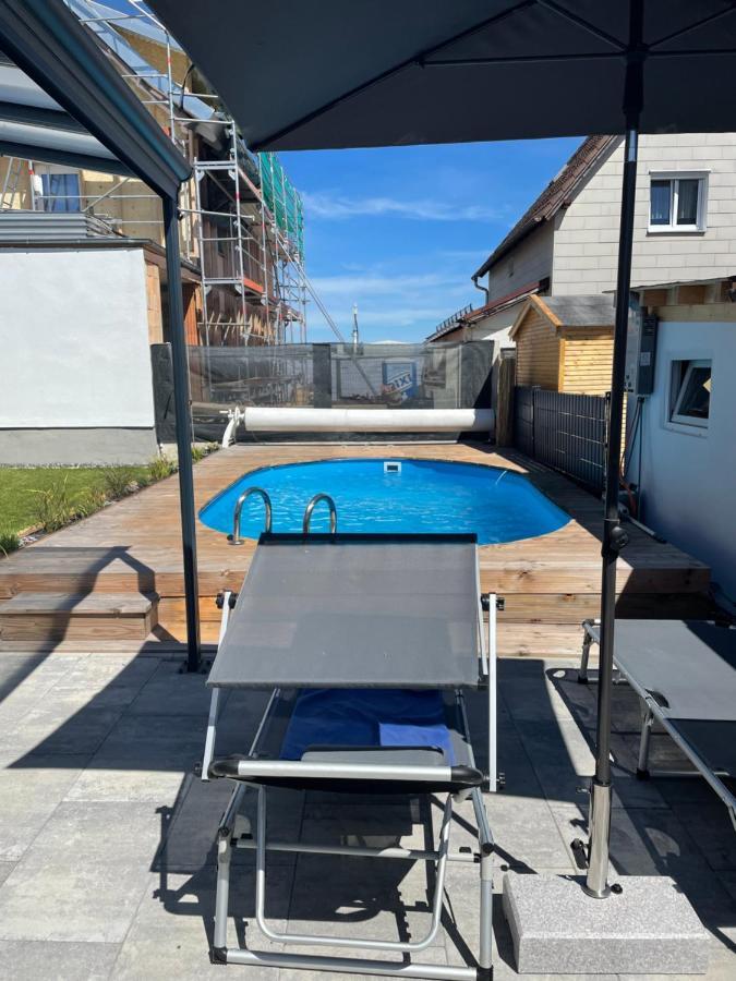 #3 Bequemes Zimmer Mit Pool Und Garten Memmingen Buitenkant foto