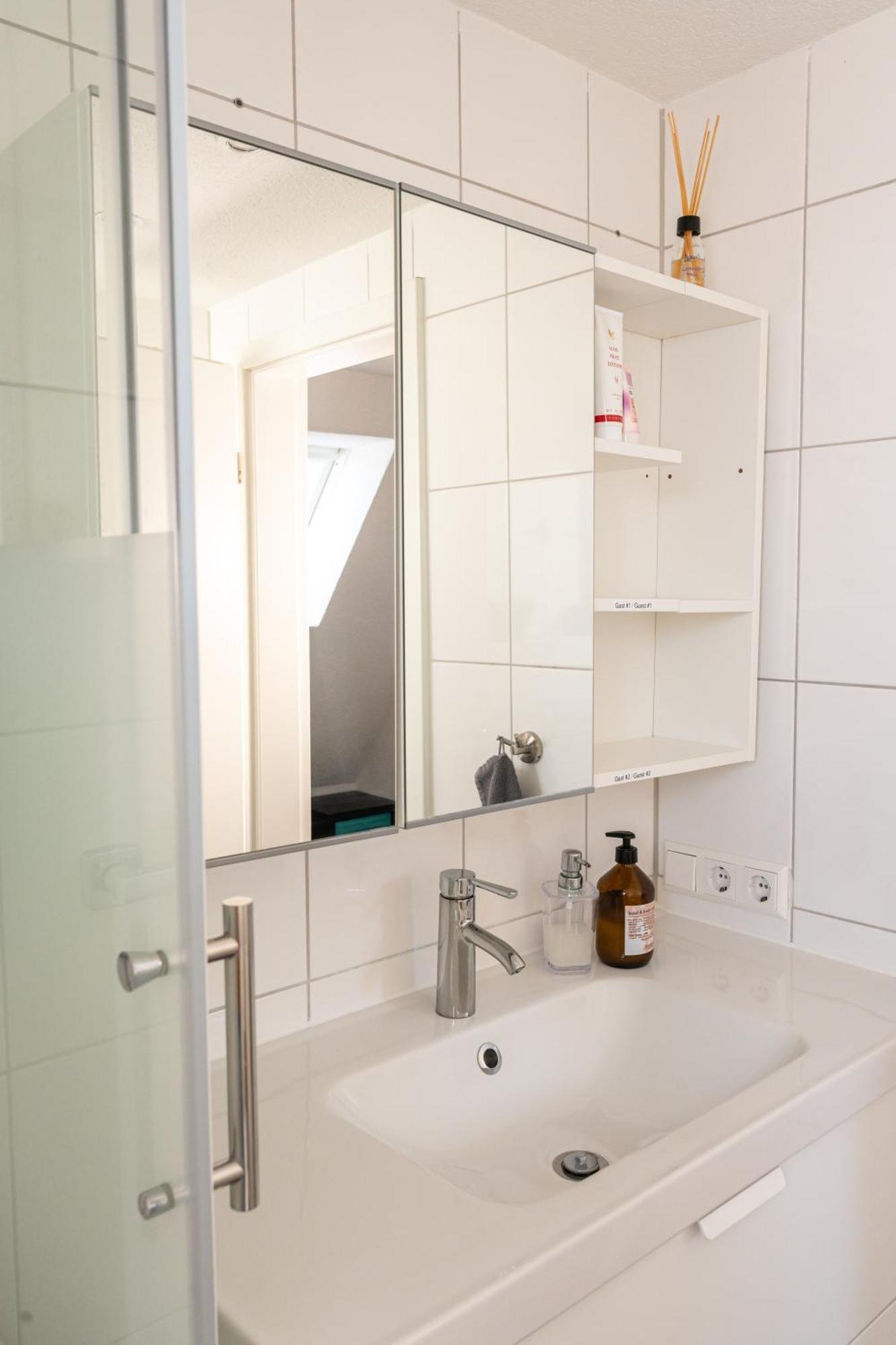 #3 Bequemes Zimmer Mit Pool Und Garten Memmingen Buitenkant foto