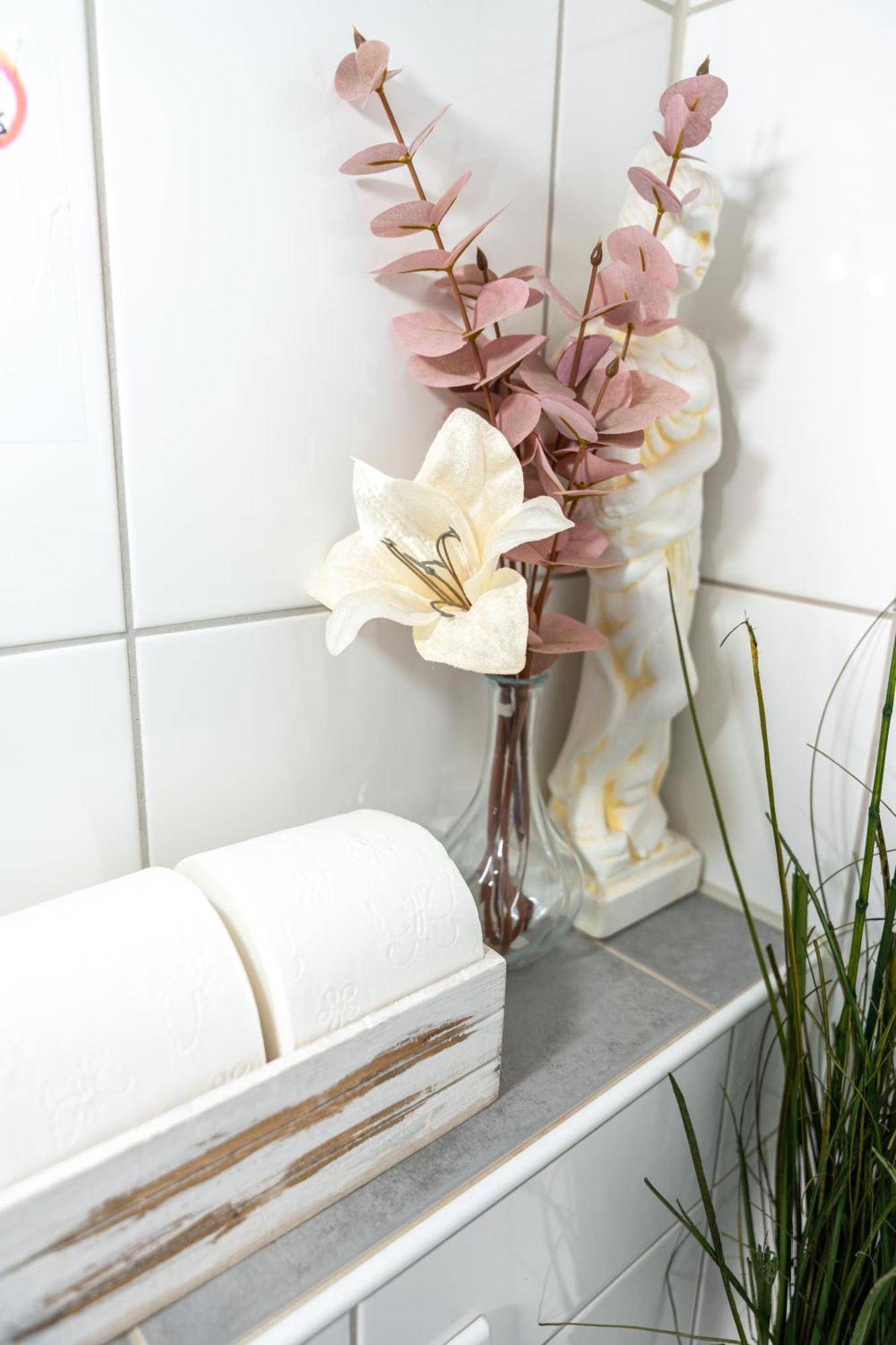 #3 Bequemes Zimmer Mit Pool Und Garten Memmingen Buitenkant foto