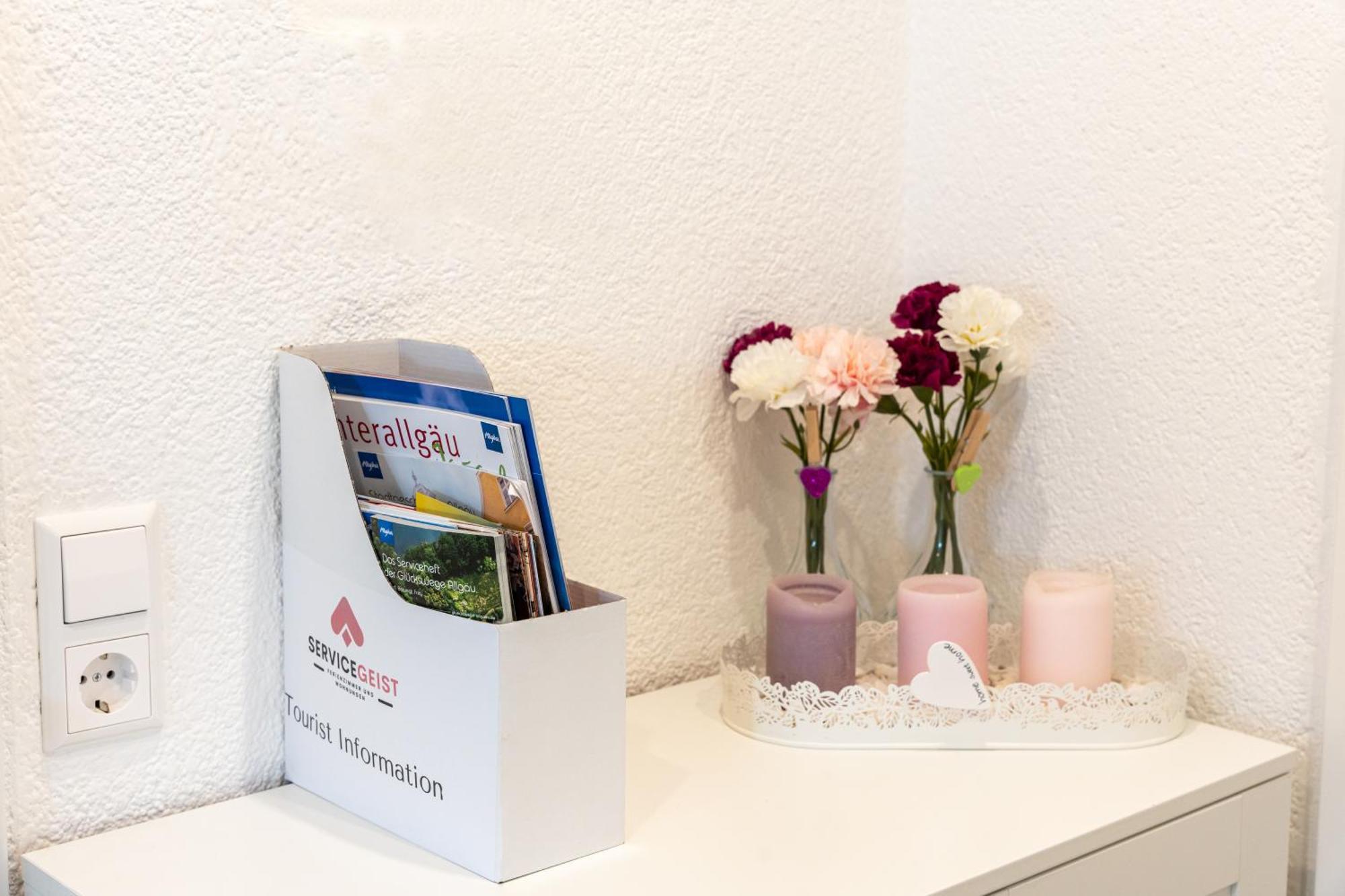 #3 Bequemes Zimmer Mit Pool Und Garten Memmingen Buitenkant foto