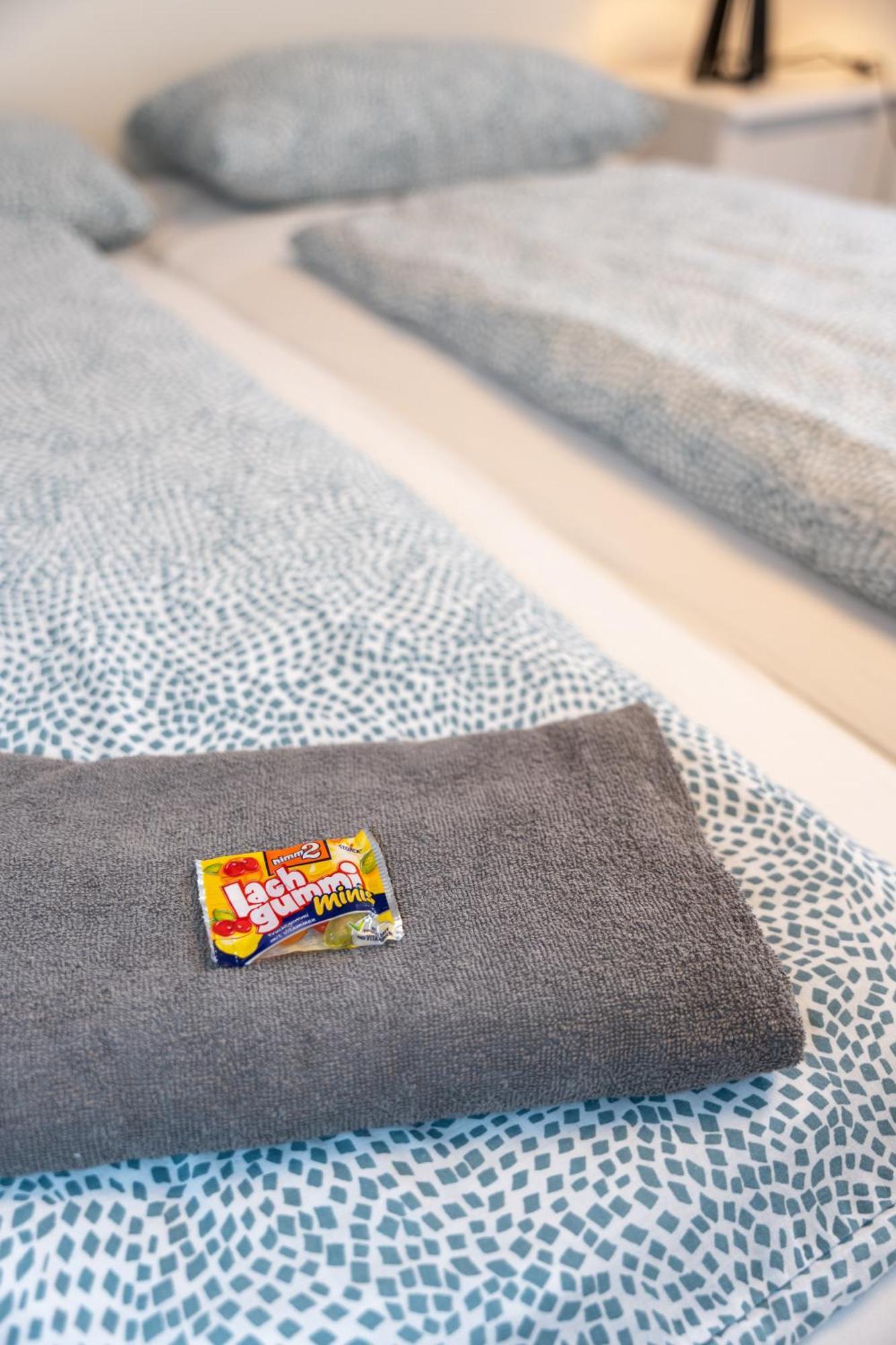#3 Bequemes Zimmer Mit Pool Und Garten Memmingen Buitenkant foto